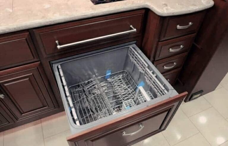 Kitchen Dishwasher