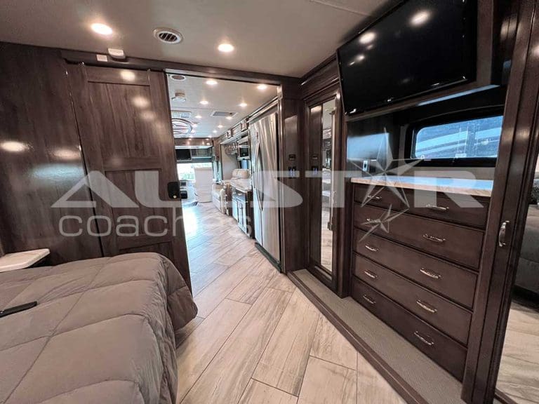 RV Rental: 40' Fleetwood Discovery - interior - Bedroom 2