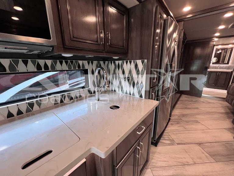 RV Rental: 40' Fleetwood Discovery - interior - kitchen