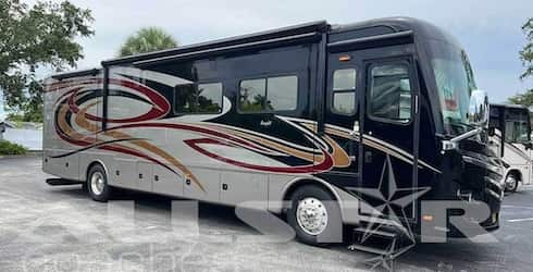 RV Rental: 41' Monaco Knight Exterior view