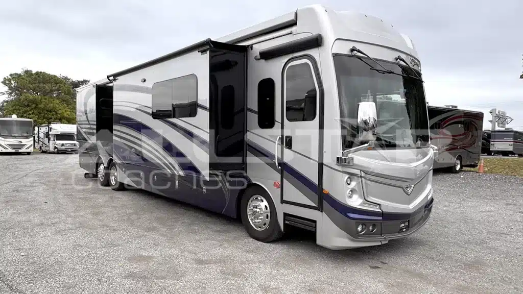 RV Rental: 45' Fleetwood Discovery LXE, entry view